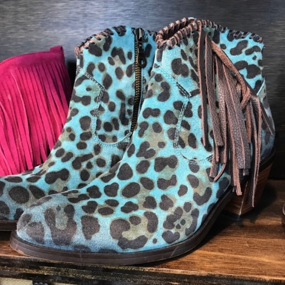 Meet your Posher, Lindsay - Picture 1 of 2